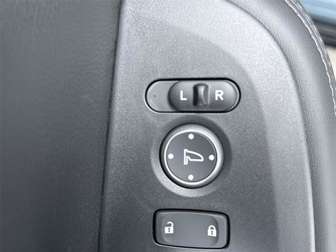New 2026 Honda HR-V EX-L image 16