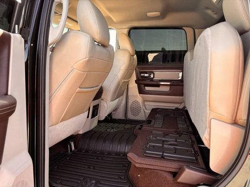 Used 2018 RAM 2500 Laramie w/ Convenience Group image 20