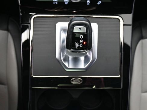 Used 2022 Land Rover Range Rover Evoque R-Dynamic S image 19