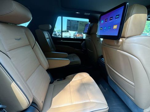 Used 2025 Cadillac Escalade Premium Luxury w/ Touring Package AWD/4WD image 29