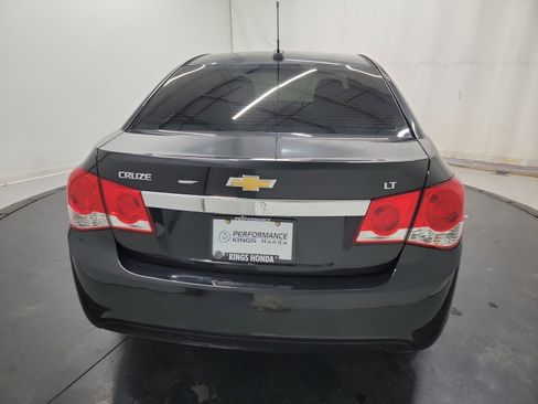 Used 2016 Chevrolet Cruze LT image 8