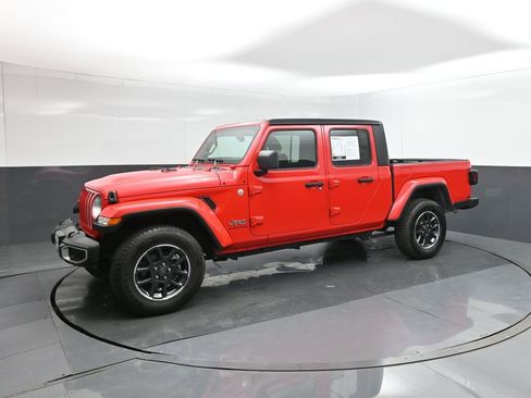 Used 2023 Jeep Gladiator Overland image 34