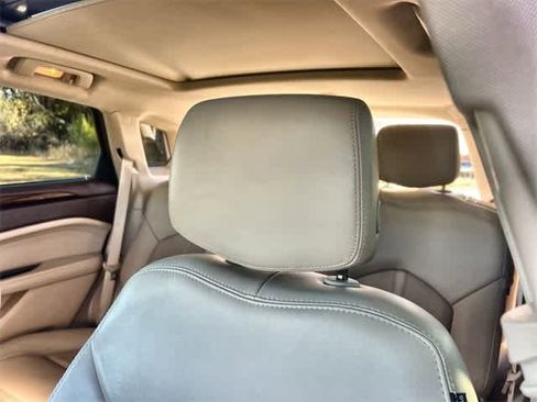 Used 2014 Cadillac SRX Premium image 25