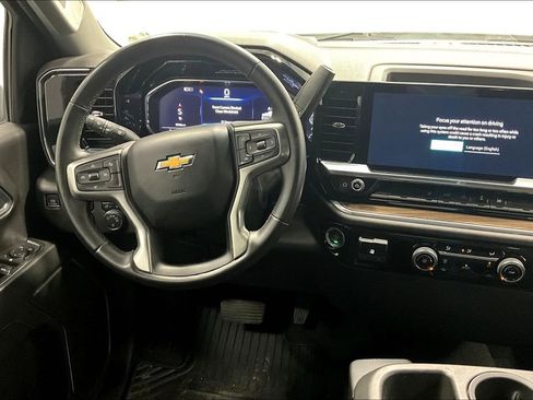 Used 2024 Chevrolet Silverado 2500 LT image 7