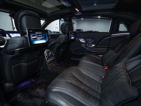 Used 2018 Mercedes-Benz Maybach S 560 4MATIC image 30