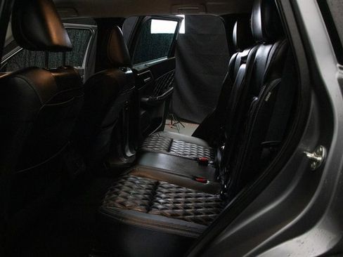 Used 2022 Mitsubishi Outlander SEL image 21