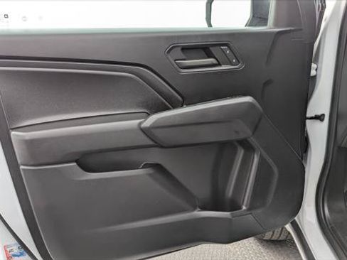 Used 2023 Chevrolet Colorado W/T RWD image 13
