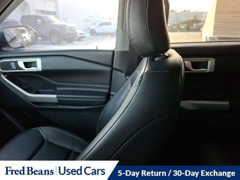 Certified 2022 Ford Explorer XLT w/ Equipment Group 202A image 19
