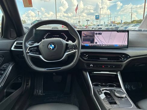 Used 2025 BMW 330i Sedan RWD image 16