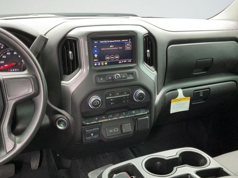 Certified 2025 Chevrolet Silverado 2500 Custom w/ Custom Value Package AWD/4WD image 16
