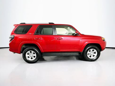 Used 2024 Toyota 4Runner SR5 image 10