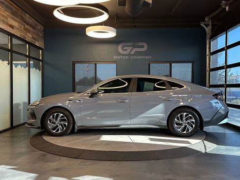 Used 2026 Hyundai Sonata Blue FWD image 6