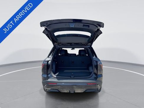 New 2026 Chevrolet Equinox RS w/ Convenience Package III FWD image 23