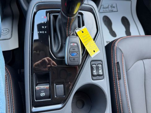 Used 2024 Subaru Crosstrek 2.5i Limited w/ Crosstrek Mirror Package image 10