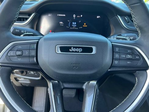 Used 2023 Jeep Grand Cherokee L Laredo RWD image 20