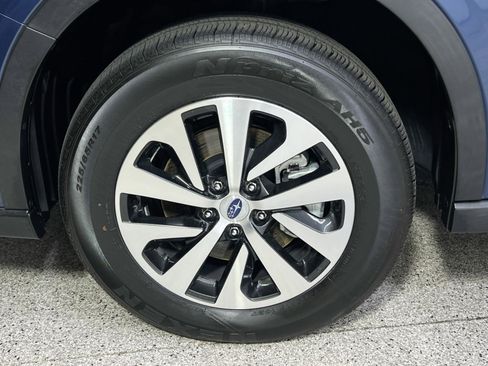 Used 2022 Subaru Outback Premium image 16