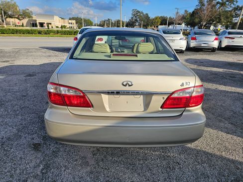 Used 2000 INFINITI I30 image 6
