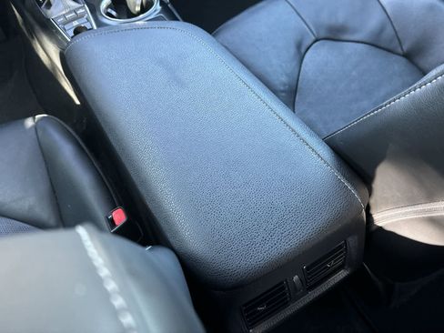 Used 2020 Toyota Camry XSE FWD image 21