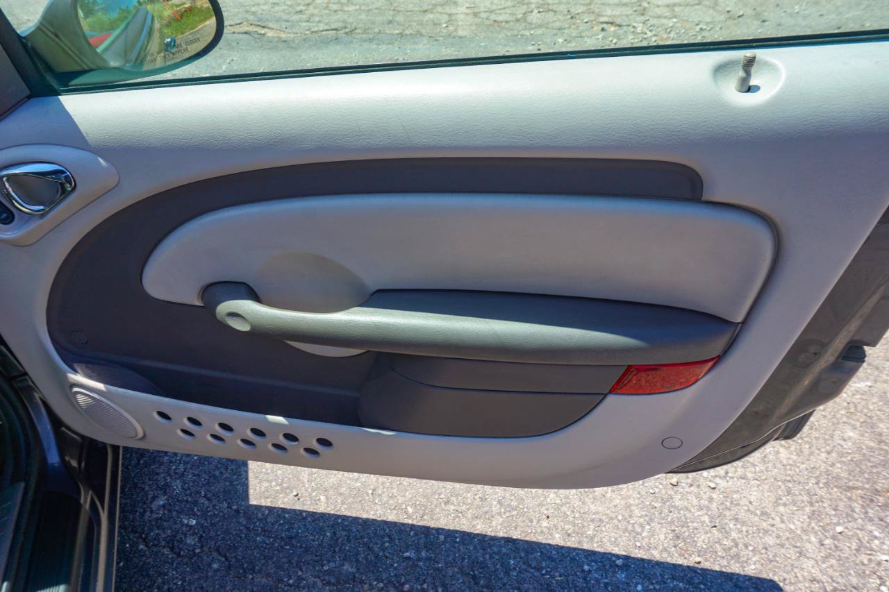 Used 2005 Chrysler PT Cruiser GT FWD image 18