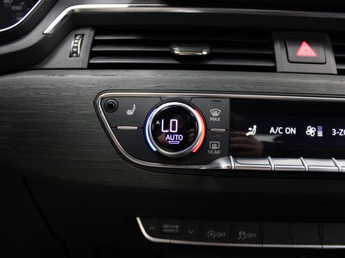 Used 2022 Audi A5 2.0T Premium image 42