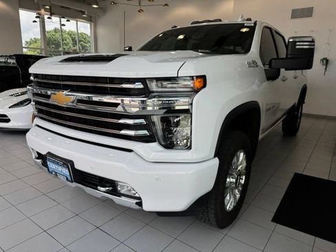 Certified 2023 Chevrolet Silverado 3500 High Country w/ Z71 Off-Road Package AWD/4WD image 34