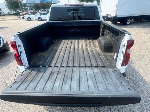 Used 2022 Chevrolet Silverado 1500 Custom RWD image 19