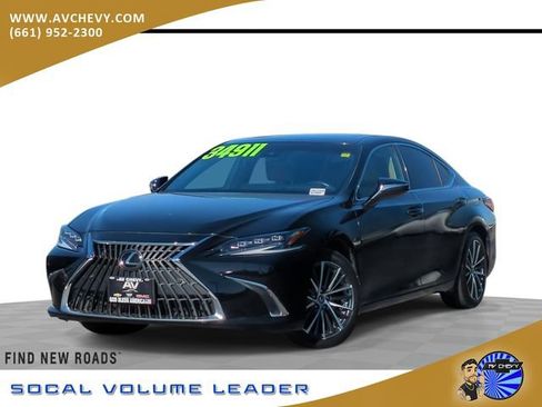 Used 2024 Lexus ES 300h w/ Premium Package FWD image 1