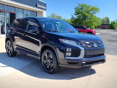 New 2026 Mitsubishi Outlander Sport LE AWD/4WD image 12