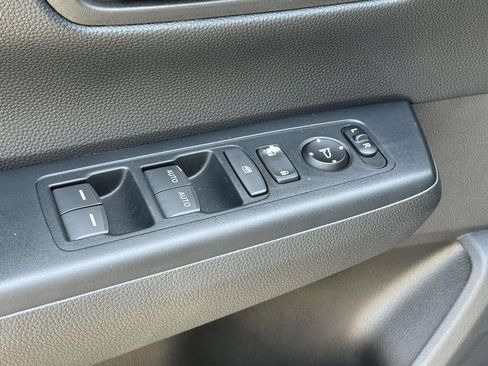 Used 2024 Honda CR-V EX image 15