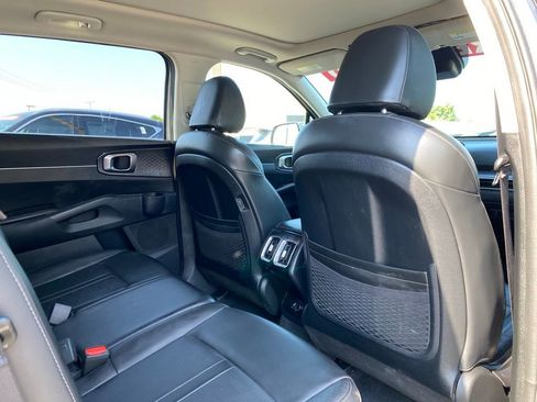 Certified 2024 Kia Sorento S w/ Panoramic Sunroof Package FWD image 27