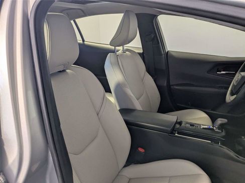 Used 2023 Toyota Prius XLE FWD image 34