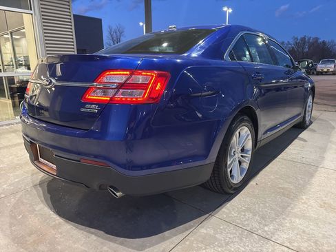 Used 2014 Ford Taurus SEL image 8