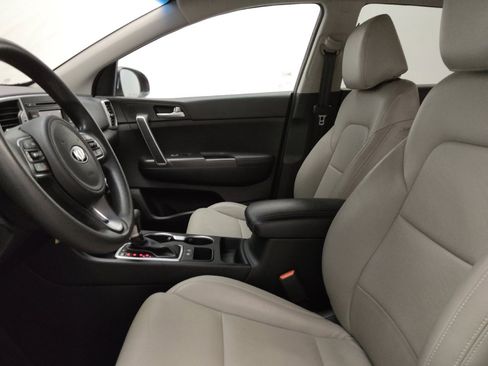 Used 2017 Kia Sportage LX FWD image 17