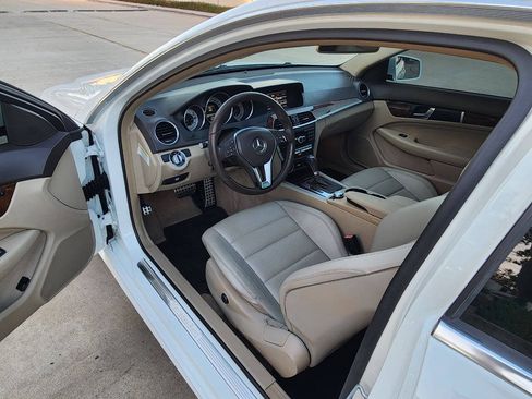 Used 2013 Mercedes-Benz C 250 Coupe image 12