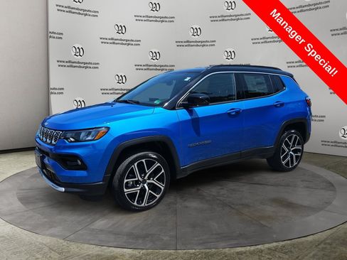 Used 2025 Jeep Compass Limited AWD/4WD image 1