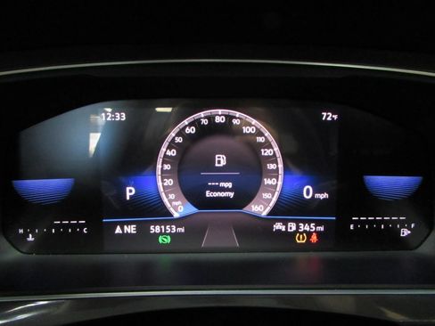 Used 2023 Volkswagen Tiguan SE R-Line FWD image 28