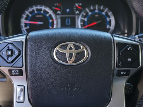 Used 2016 Toyota 4Runner Limited AWD/4WD image 25
