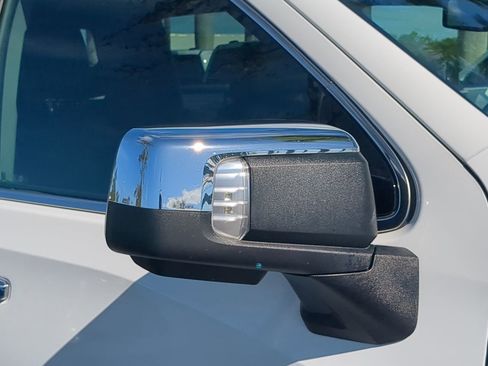 Used 2025 GMC Sierra 1500 SLT image 12