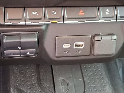 Used 2023 Chevrolet Silverado 1500 W/T w/ WT Value Package image 24