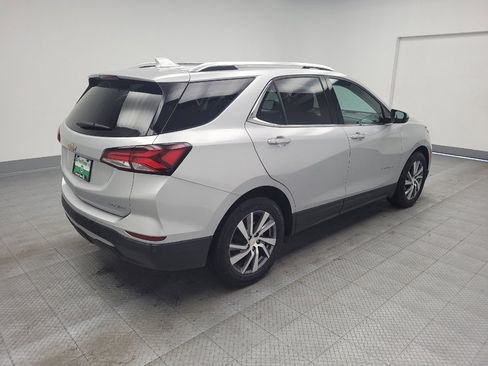 Used 2022 Chevrolet Equinox Premier FWD image 9