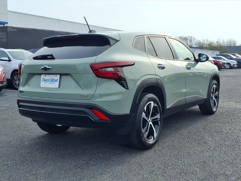 Used 2024 Chevrolet Trax RS w/ Driver Confidence Package image 6