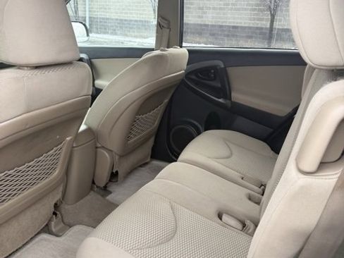 Used 2012 Toyota RAV4 Base w/ Upgrade Value Pkg image 32