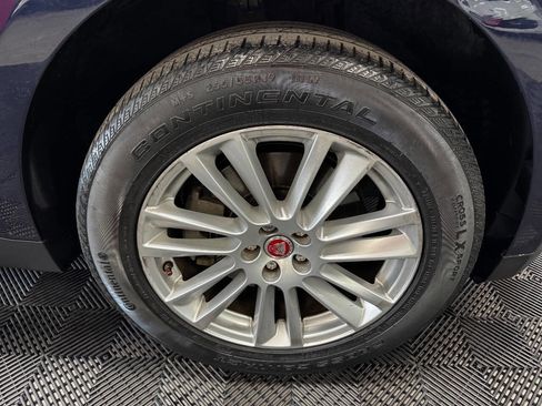 Used 2017 Jaguar F-PACE Prestige image 16