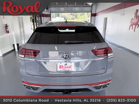 Used 2020 Volkswagen Atlas Cross Sport SEL Premium R-Line AWD/4WD image 5