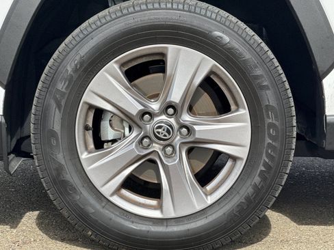 Certified 2025 Toyota RAV4 LE FWD image 45