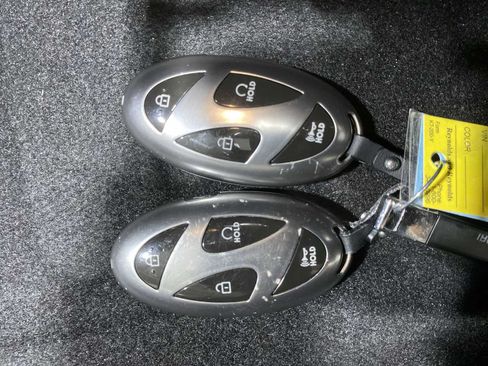 Used 2024 Hyundai Elantra SEL FWD image 20