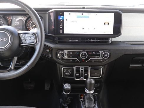 Used 2024 Jeep Wrangler Sport S image 15