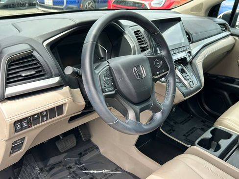 Used 2023 Honda Odyssey EX-L image 13