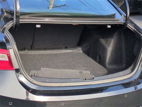 Used 2024 Chevrolet Malibu LT image 25