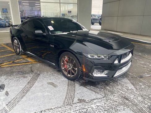 Used 2024 Ford Mustang GT Premium image 3